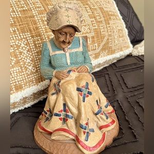 "Mattie" Country people collection 
Adorable figure signed Tom Clark #85